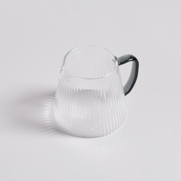 JARRA DE BOROSILICATO CON MANGO NEGRO 500 ML