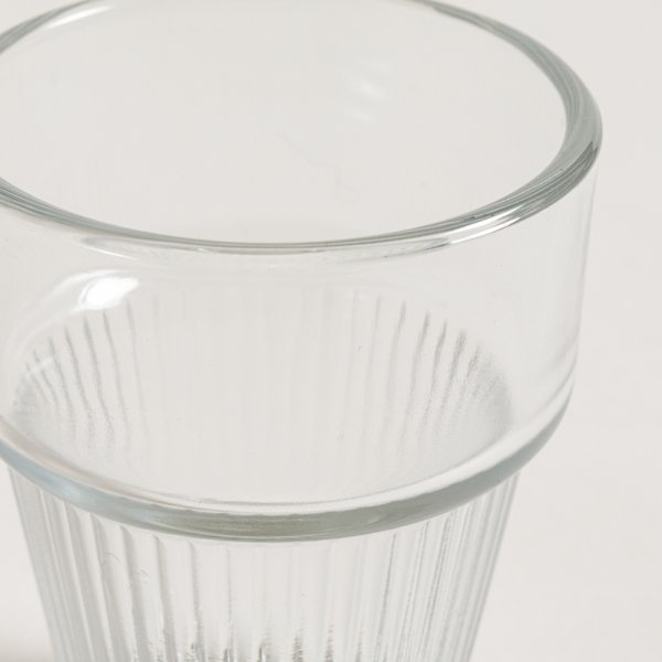 VASO CON BASE RAYADA 150 ML