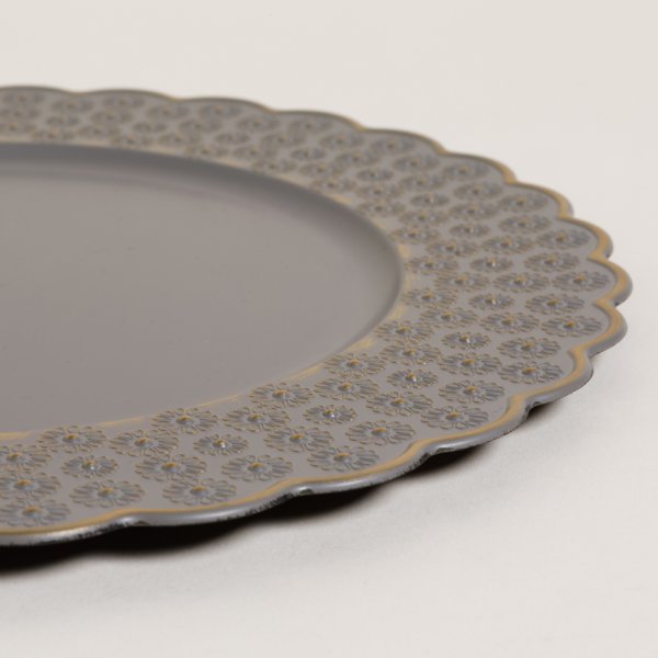 PLATO DE SITIO GREY & GOLD FLORES 33 CM