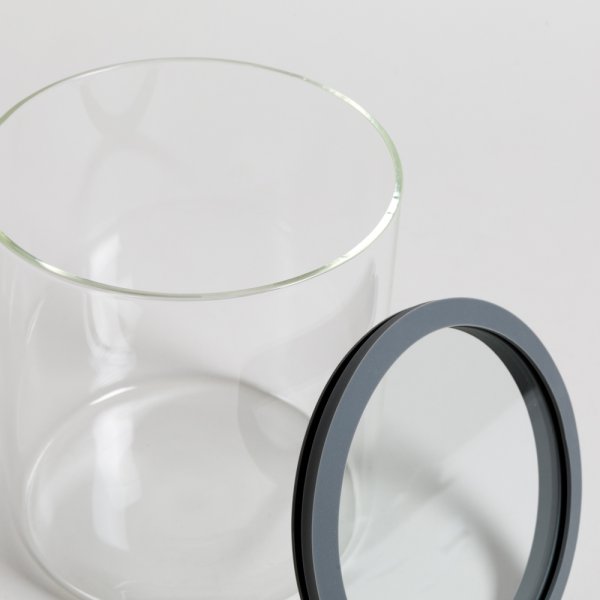 FRASCO REDONDO CON BORDE DE SILICONA 2300 ML VASSA HOME