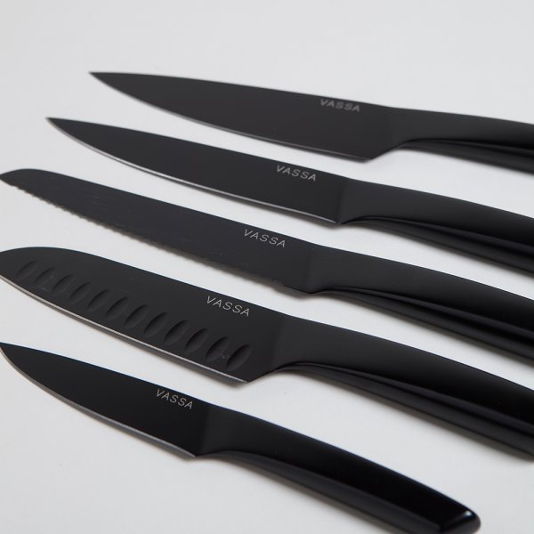 TACO IMANTADO X 5 CUCHIILOS DE ACERO BLACK  VASSA HOME