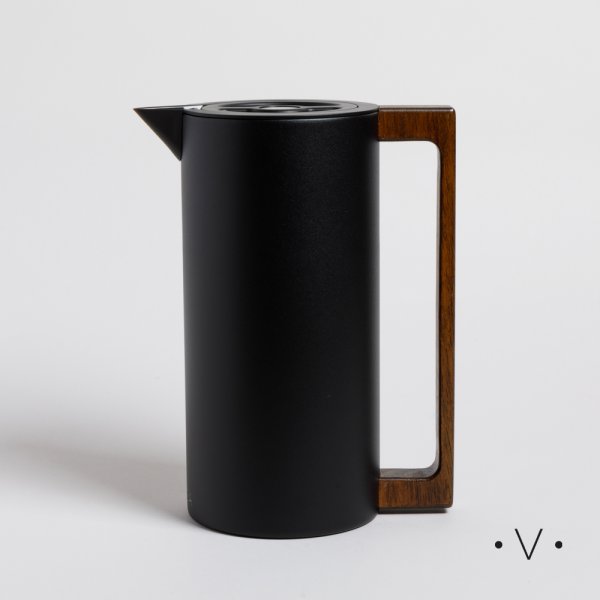 JARRA TERMICA BLACK ASA MADERA 1500 ML VASSA HOME