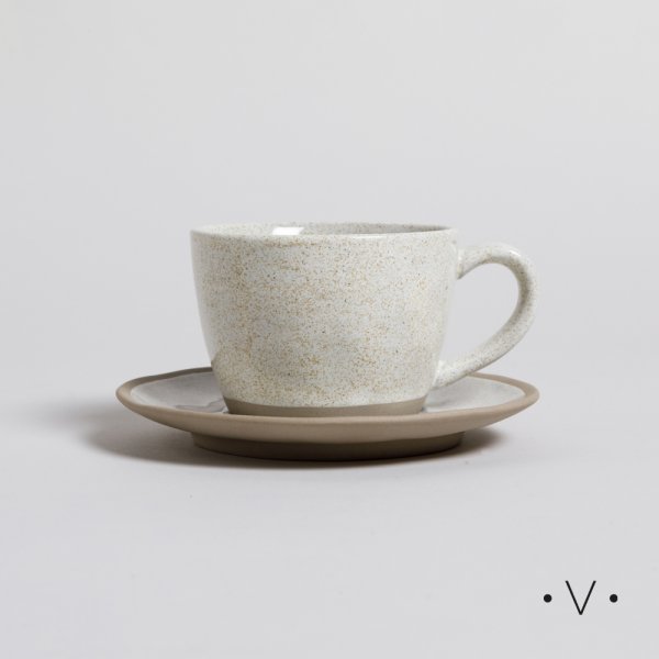 TAZA Y PLATO BIDART 160 ML VASSA HOME