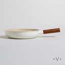 SARTEN LUND ANTIADHERENTE CON MANGO DE MADERA 28 CM VASSA HOME