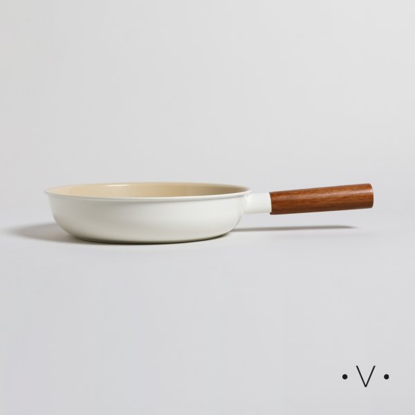 SARTEN LUND ANTIADHERENTE CON MANGO DE MADERA 26 CM VASSA HOME