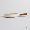 SARTEN LUND ANTIADHERENTE CON MANGO DE MADERA 26 CM VASSA HOME