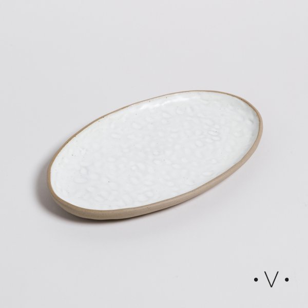 BANDEJA OVAL NAMIB 34,5X21 CM VASSA HOME