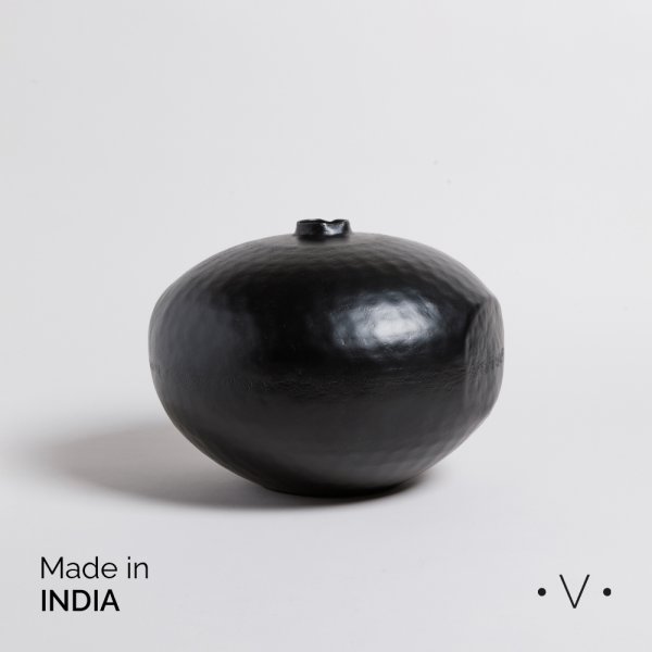 JARRON BHIMA NEGRO 30X21,5 CM VASSA HOME