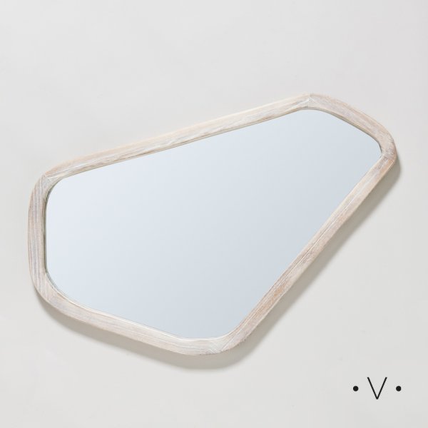 [4113408] ESPEJO IRREGULAR LIGHT WOOD 44X74 CM VASSA HOME