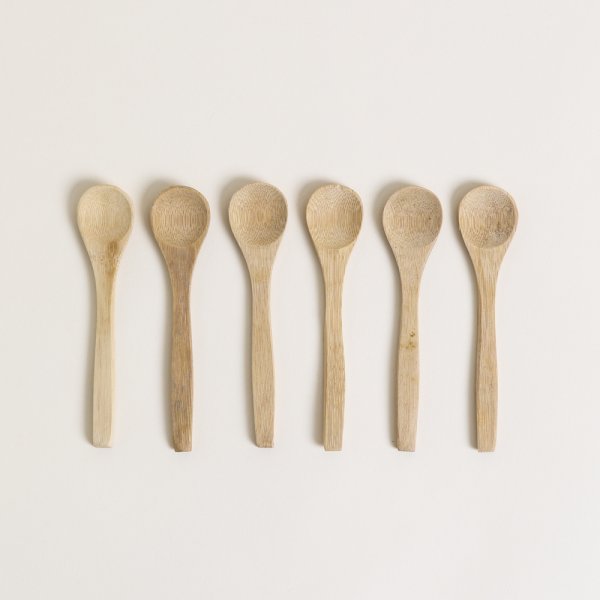 SET X 12 CUCHARITAS RED DE MADERA 13 CM