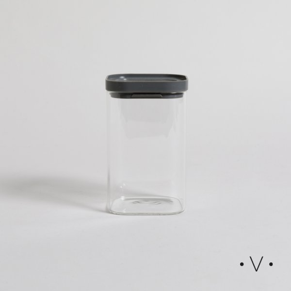 [4113810] FRASCO CUADRADO CON BORDE DE SILICONA 500 ML VASSA HOME