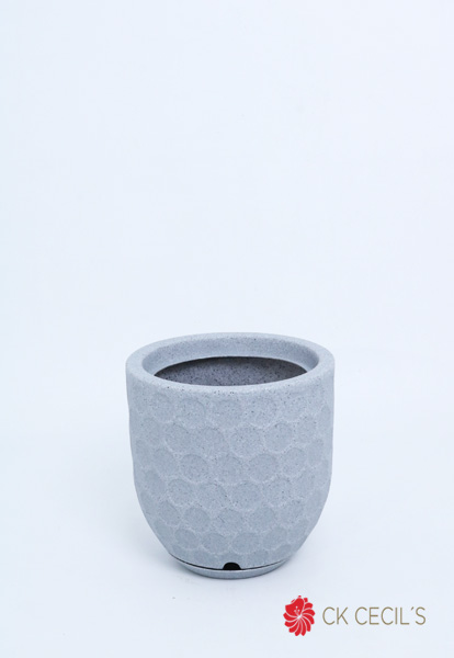 MACETA ROTOMOLDEADA UV  FUNCHAL 26 X 26 CM PIEDRA GRIS