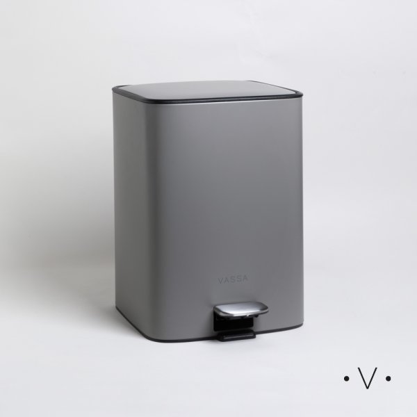 CESTO DE BASURA CUADRADO 18 L VASSA HOME