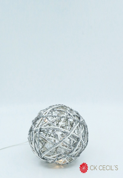 PELOTA 15 CM. CON LUZ LED SILVER WHITE