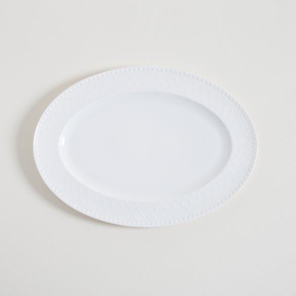 PLATO OVAL PORCELANA BLANCA DISEÑO ENCADENADO 30.5X22.5 CM