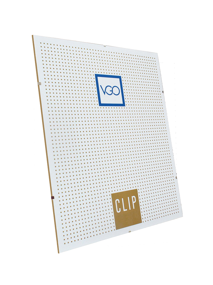 CLIP 15 X 21 CON VIDRIO Y GANCHOS METALICOS PARA COLGAR CL1520