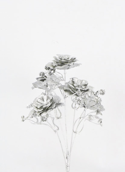 FLOWERS SPRAY 33 CM. SILVER