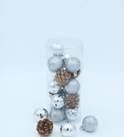 PELOTA DE NAVIDAD SURTIDA X 24 X 4 CM PLATA