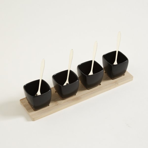 SET X 4 COPETINEROS DE PORCELANA NEGRA BASE BAMBOO