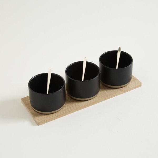 SET X 3 COPETINEROS DE PORCELANA NEGRA BASE BAMBOO