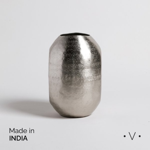 [4113361] JARRON BHIMA PLATA 18,5X23 CM VASSA HOME