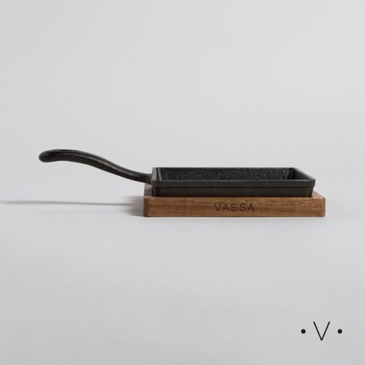[4113434] PROVOLETERA CUADRADA DE HIERRO CON BASE DE ACACIA 24,5 X 15 CM VASSA HOME