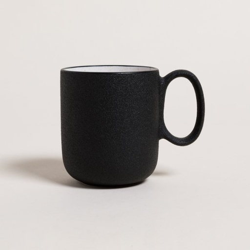 [4113486] MUG NIANTIC BLACK 470 ML