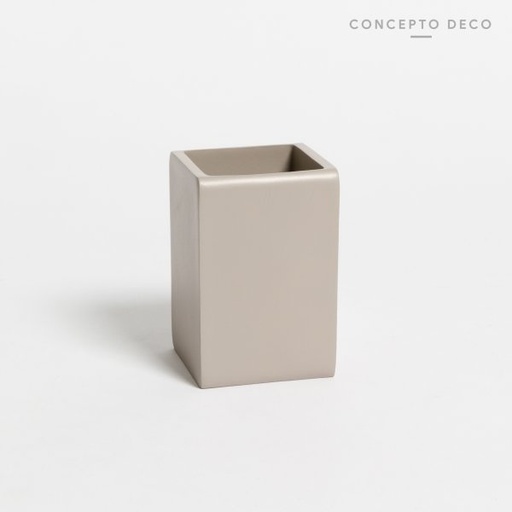 [1650379] PORTACEPILLO CEMENTO CUADRADO 10CM