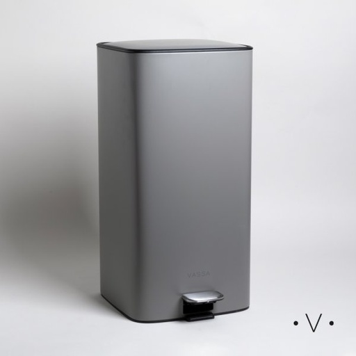 [4110269] CESTO DE BASURA CUADRADO 28 L VASSA HOME